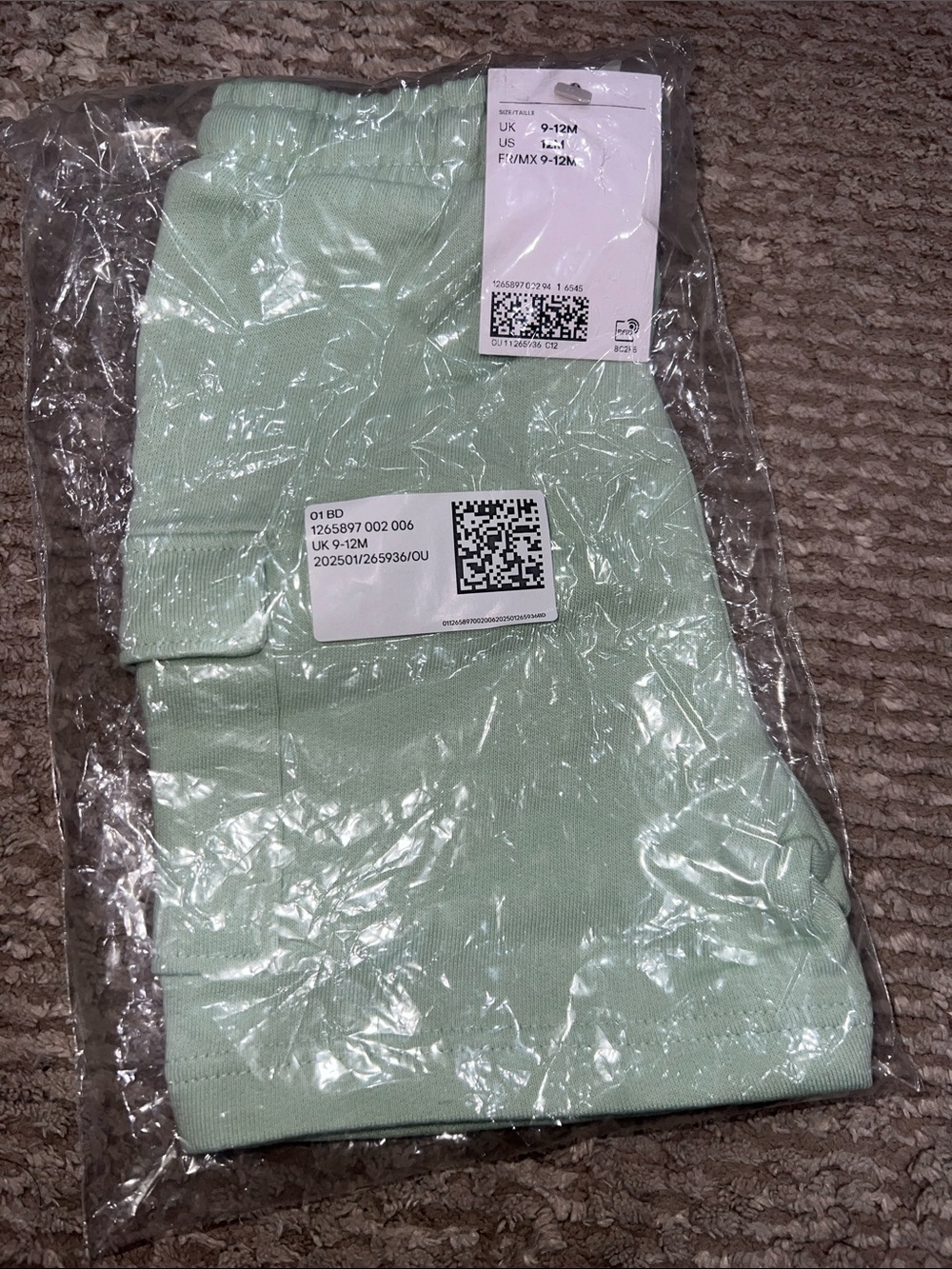 H&M-  Casual Knit Short in Light Mint